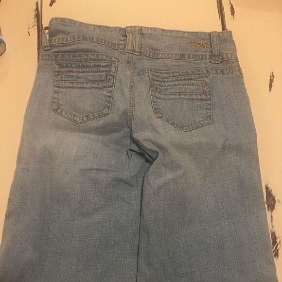 Vintage size 5 wide leg blue jean capri shorts distressed - Picture 3 of 9